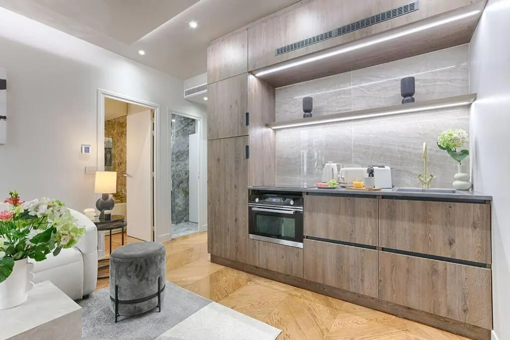 Mykeypers Great Luxury Flat 1Br/4P - Champs Elysees Apartment Paris